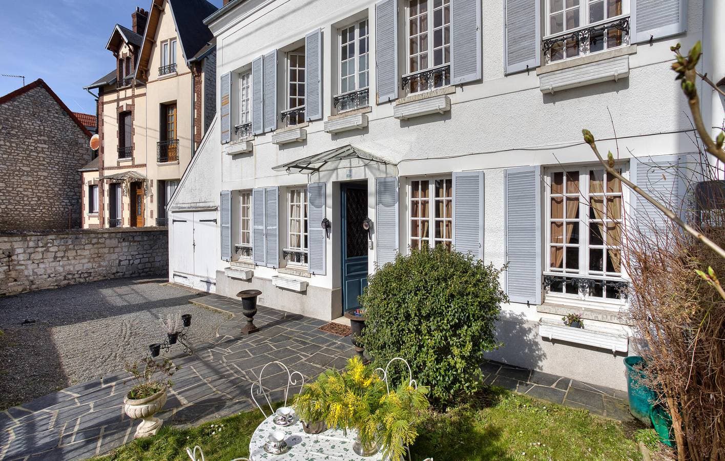 Foto 3 von 23: Gemütliche Wohnung mit Garten, Parkplatz und WiFi in Vernon