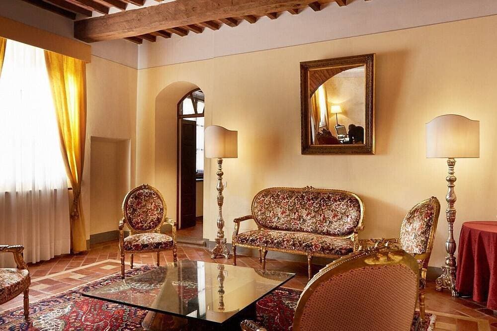 Foto 9 von 30: Villa Borgo Il Castagno – Historische Villa mit privatem Pool in den toskanischen Hügeln