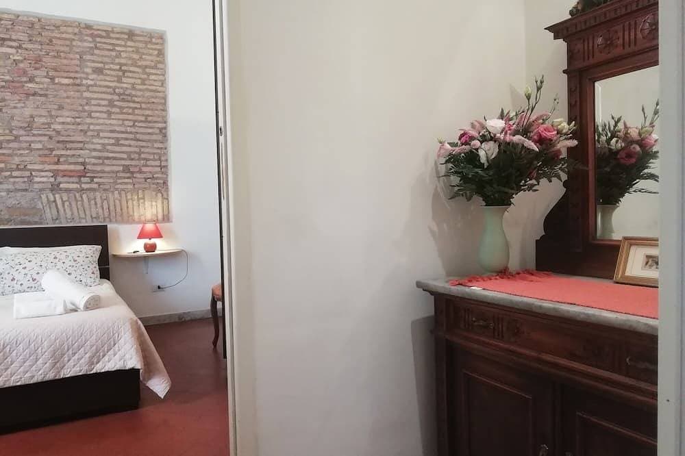 Foto 6 von 30: Historisches Zentrum von Rom Trastevere-Piazza Navona, Komfort, Klimaanlage, WiFi, Netflix TV