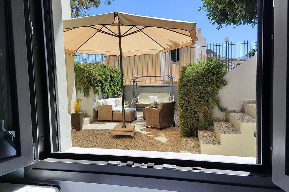 Foto 9 von 30: Arismari Garden - Apartment with a beautiful BBQ garden.