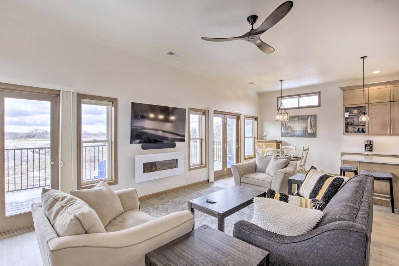 Spacious Recently Built Home < 1 Mi to Lake! 1