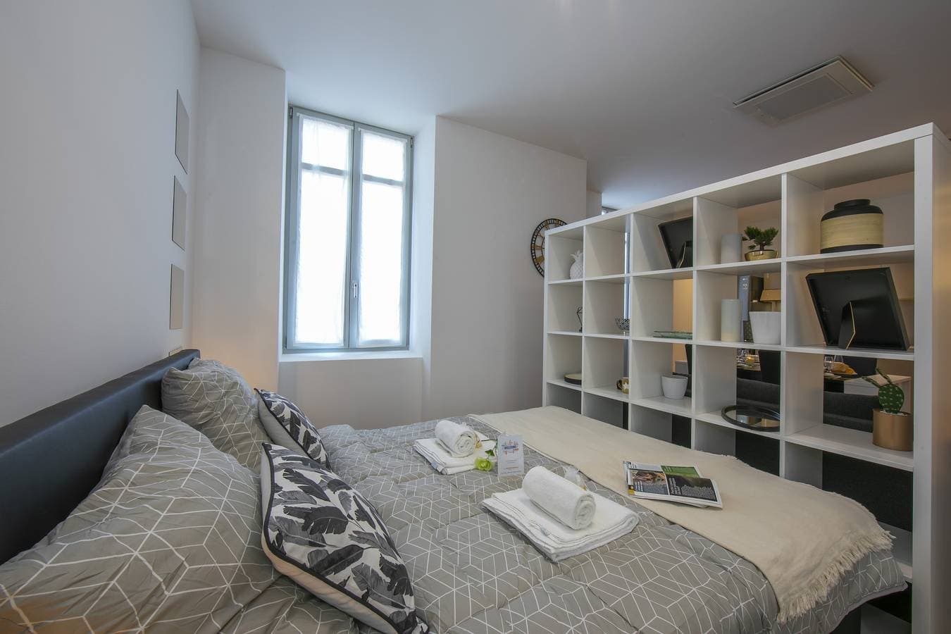 Foto 9 von 15: Little Lugano Studio with Balcony Views