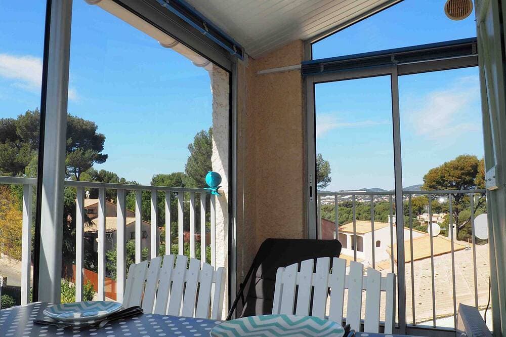 Absolute Quietness, Under The Pines - 300m Beach - 2 Bedrooms - Internet - Parking 1