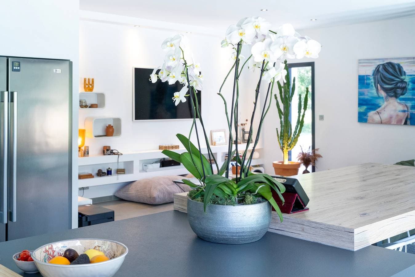 Foto 10 von 23: Gästezimmer Villa Menta – Pool und Parkplatz – Zimmer