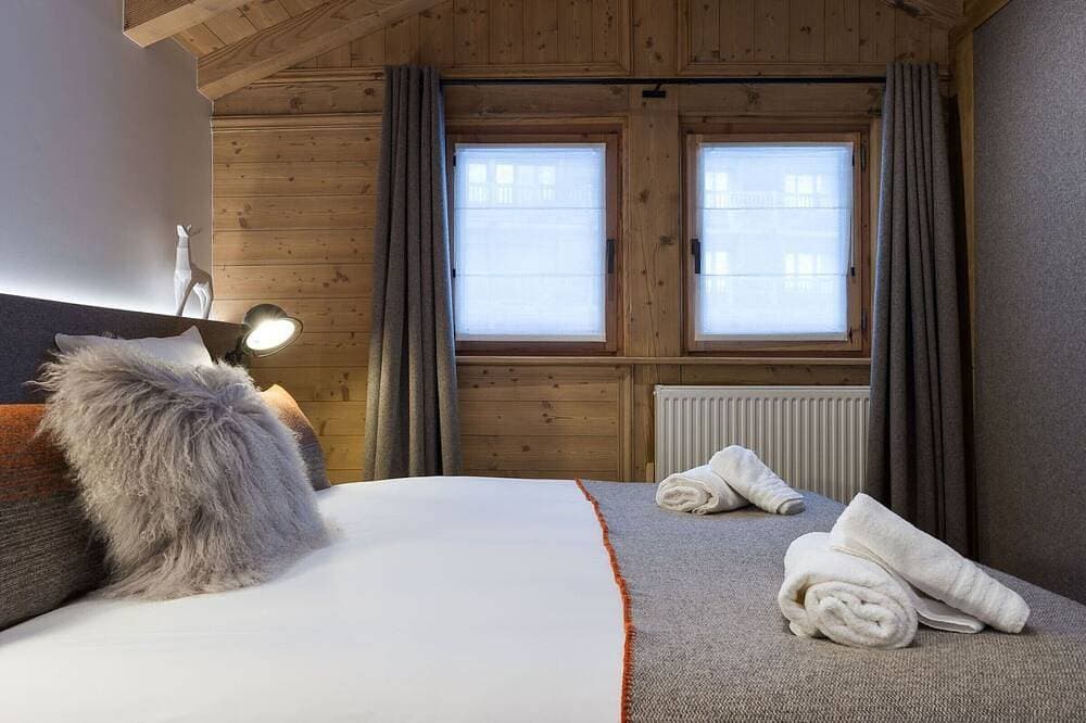 Foto 2 von 17: Wunderschöne moderne Wohnung in Courchevel 1850, 3 Schlafzimmer, Sauna, Parkplatz