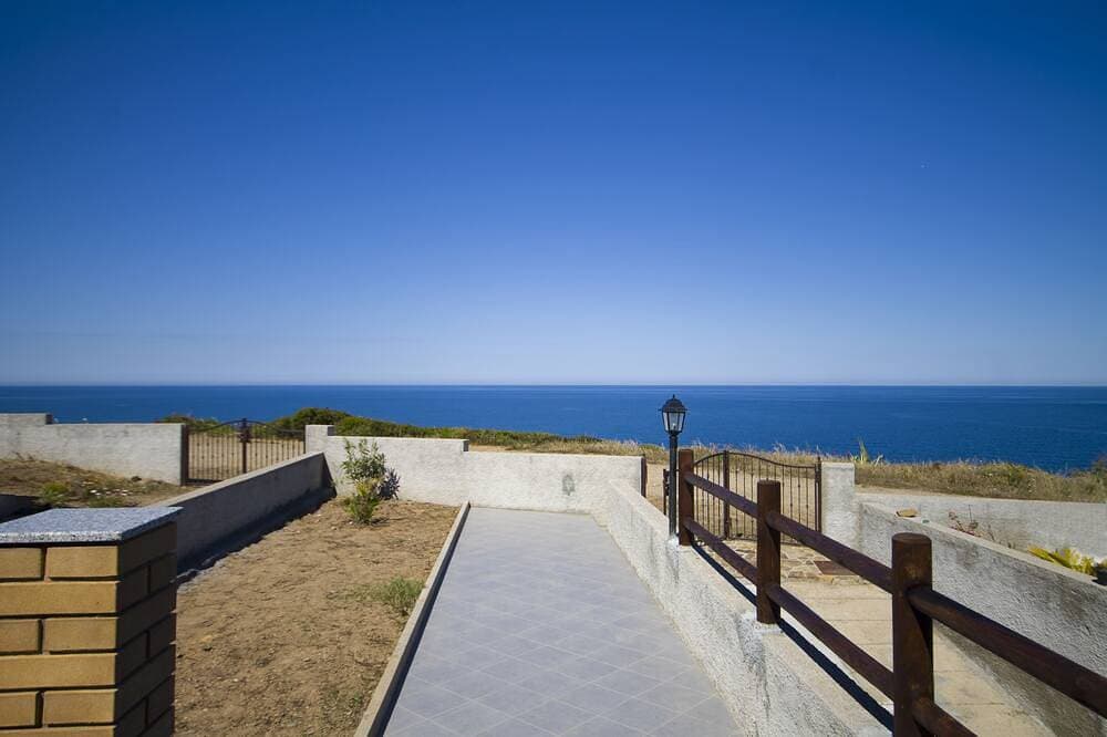 Foto 6 von 23: Sea view in Costa Verde - 2 rooms - garden - BBQ - WIFI