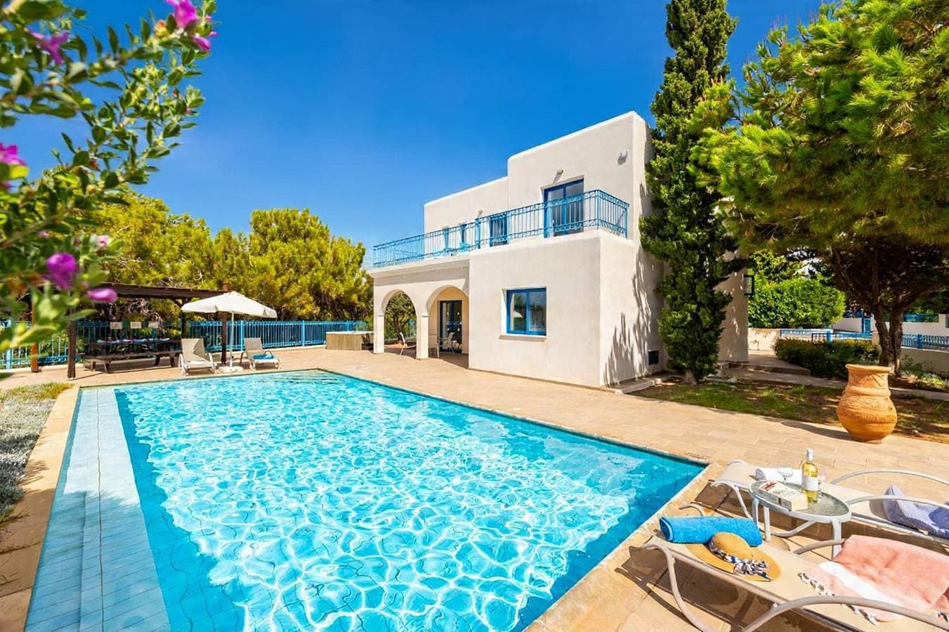 Foto 2 von 21: Villa für 6 Personen mit Balkon