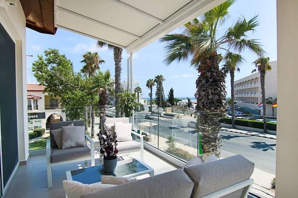 Foto 9 von 15: Phaedrus Living: Seaview Luxury Flat Limnaria 114