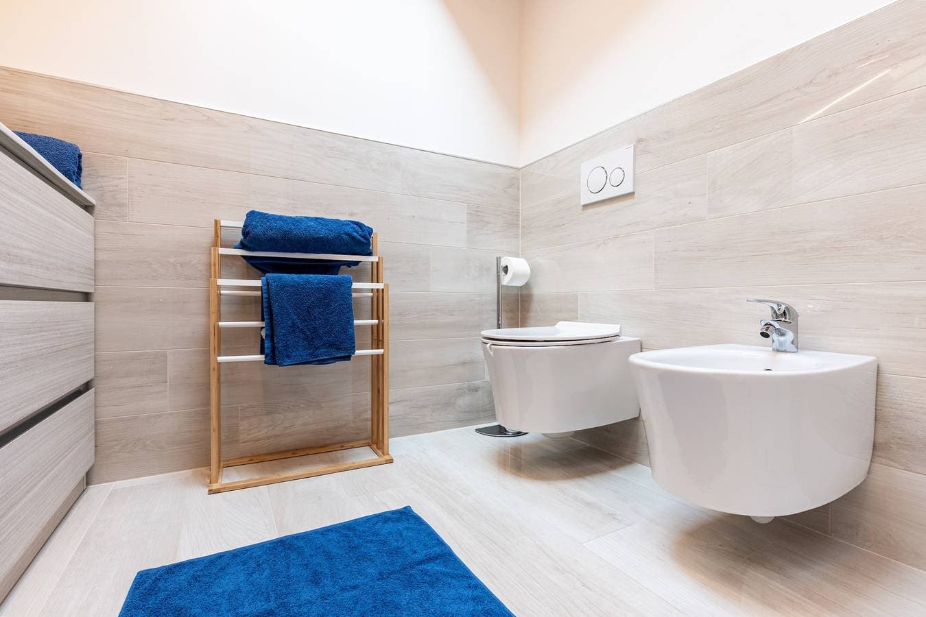 Foto 13 von 28: Zimmer 'Elena' mit Gemeinschaftspool, WLAN und Klimaanlage