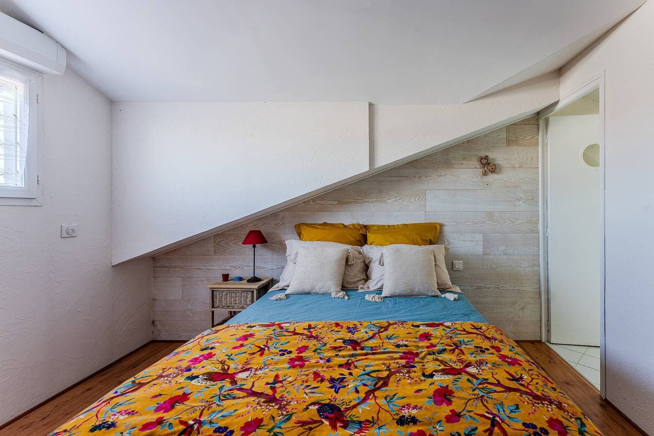 Foto 6 von 20: Gästezimmer „La Chambre Curry Du Bassin“ mit privatem Garten und WLAN