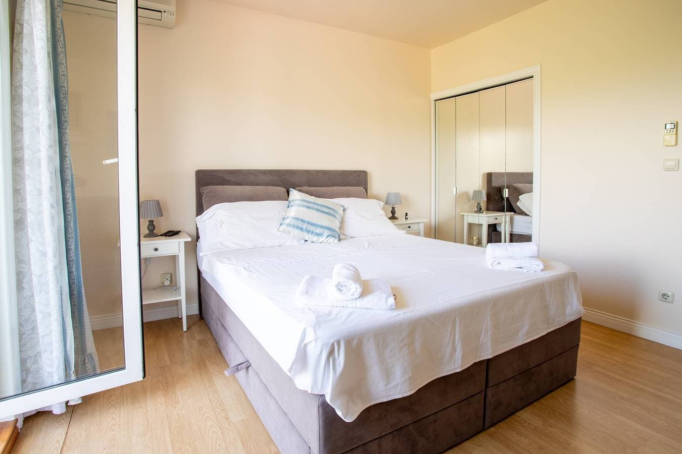 Foto 13 von 29: Ferienwohnung für 4 Personen mit Balkon