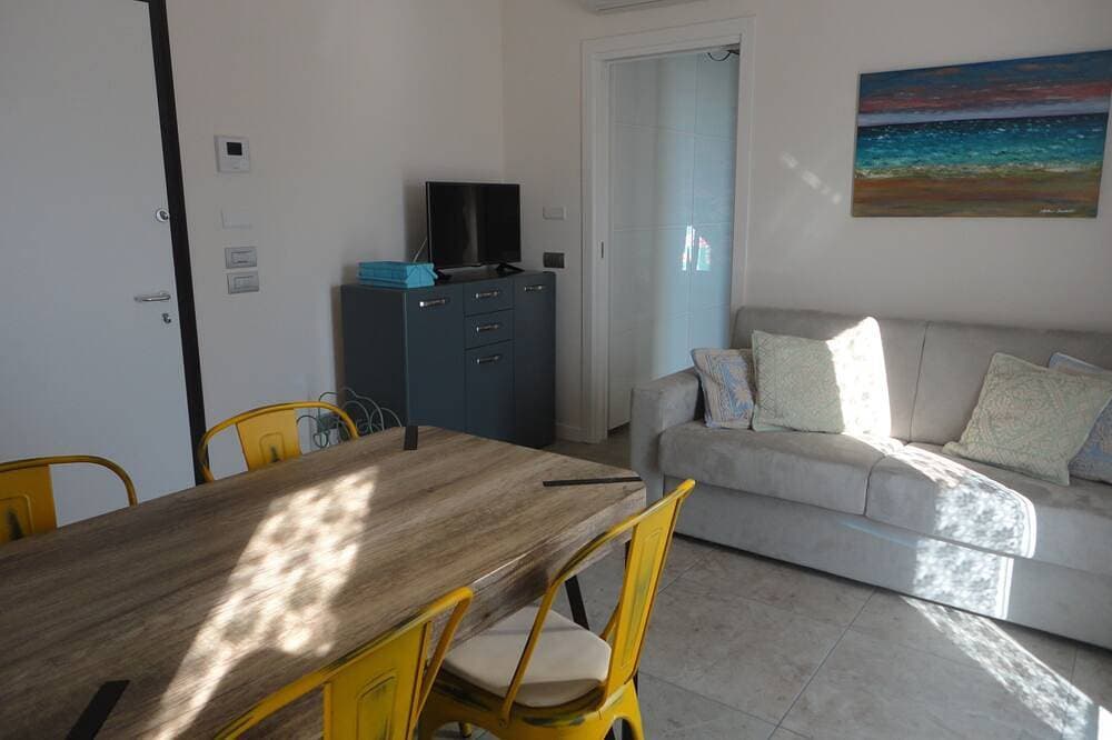 Fantastic position fully equipped flat ideal for sport lovers 1