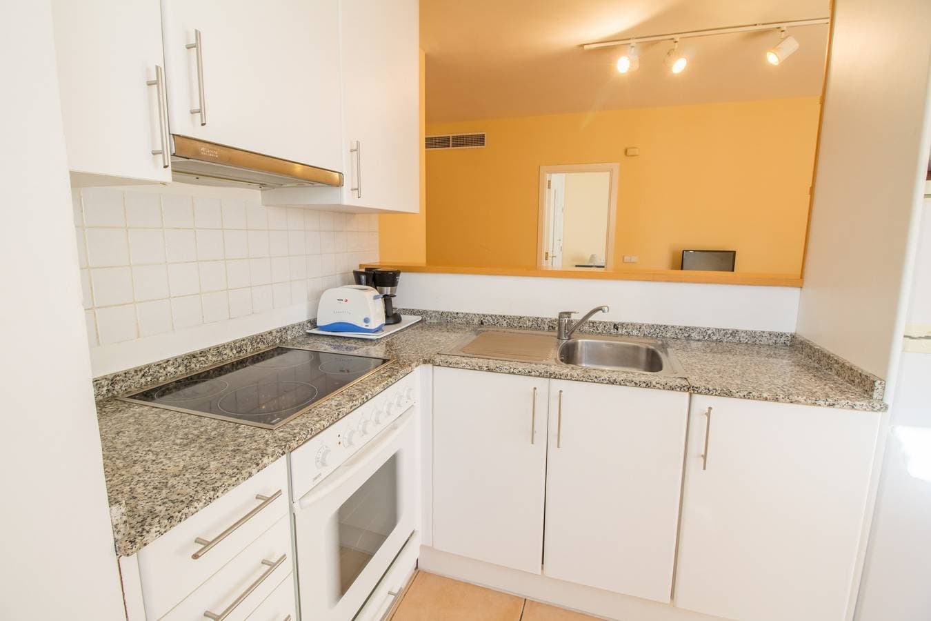 Foto 5 von 13: Gemütliche Wohnung in Meeresnähe mit WLAN und Pool