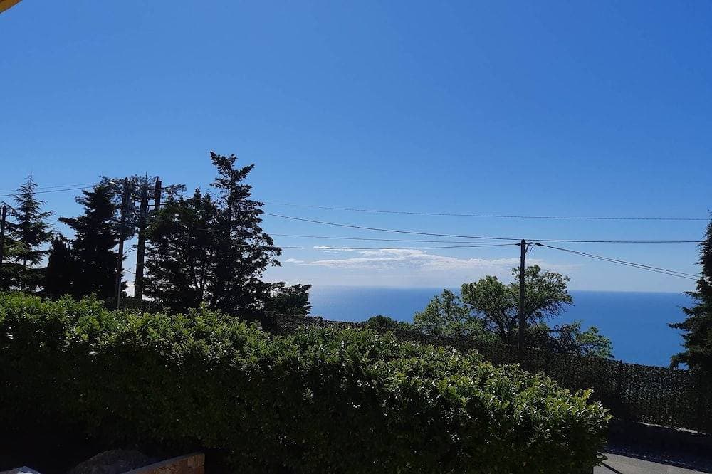 Foto 7 von 12: 10 Minuten von Nizza und Monaco Entfernt, 2-zimmer-wohnung in Einem Schönen Haus mit Meerblick