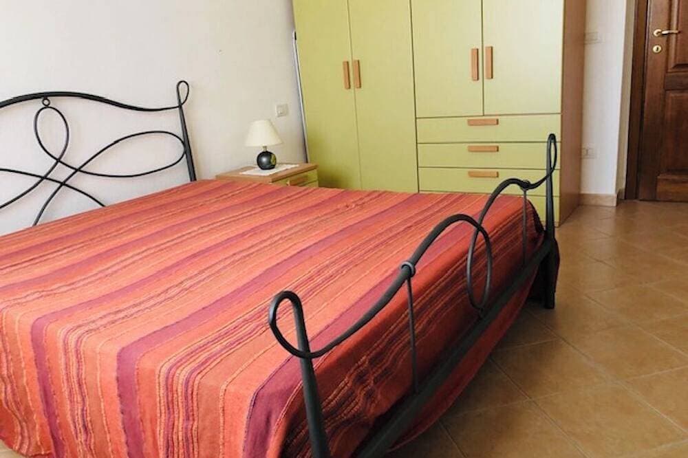 Foto 3 von 24: Three-room apartment I Graniti a few minutes beaches Marine Park Tavolara