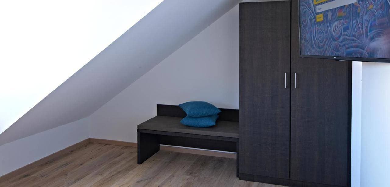 Foto 6 von 13: One-Bedroom Apartment