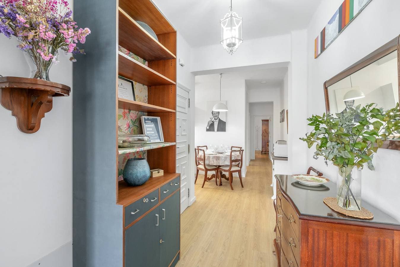 Foto 7 von 27: Ferienwohnung 'Santa Cruz Art Home' mit Balkon und WLAN