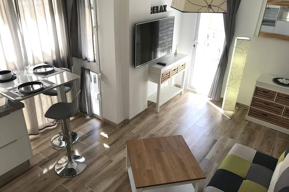 Central apartment, all renovated, with sunny balcony and free bicycles 1