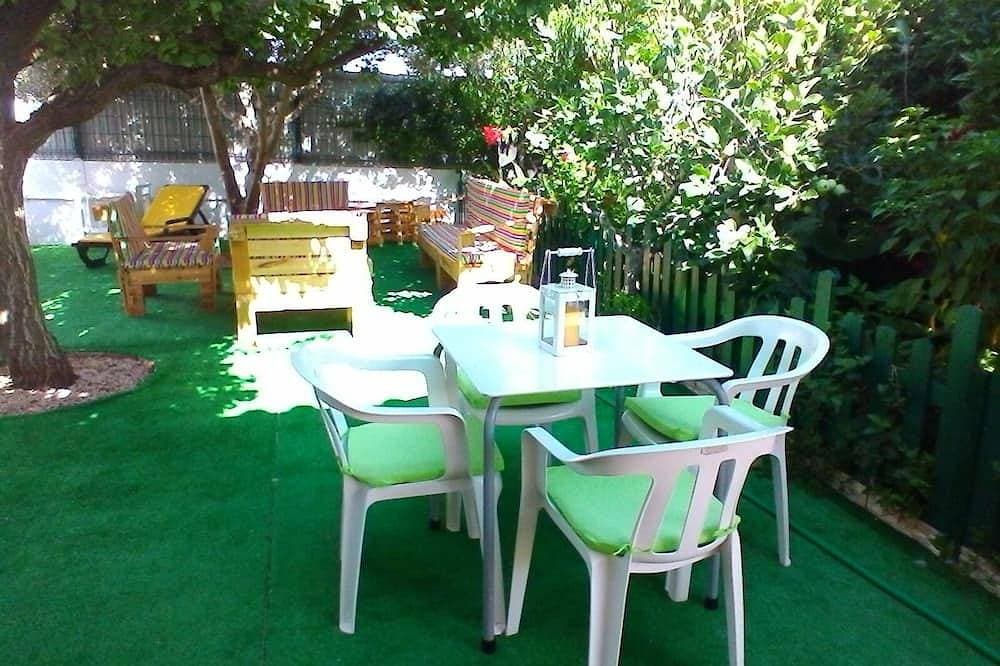 Foto 9 von 22: Hübsche Villa Für 8 Personen Mit Picine Und Privatem Garten 3Km Strände