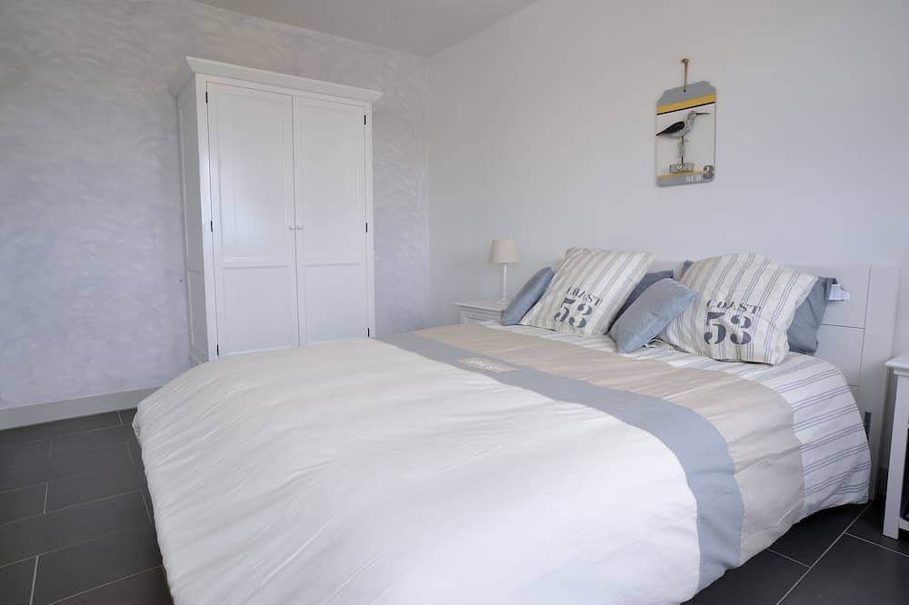 Foto 3 von 25: Neue Wohnung und gemütlich, Panoramablick auf die East Basin,  Honfleur