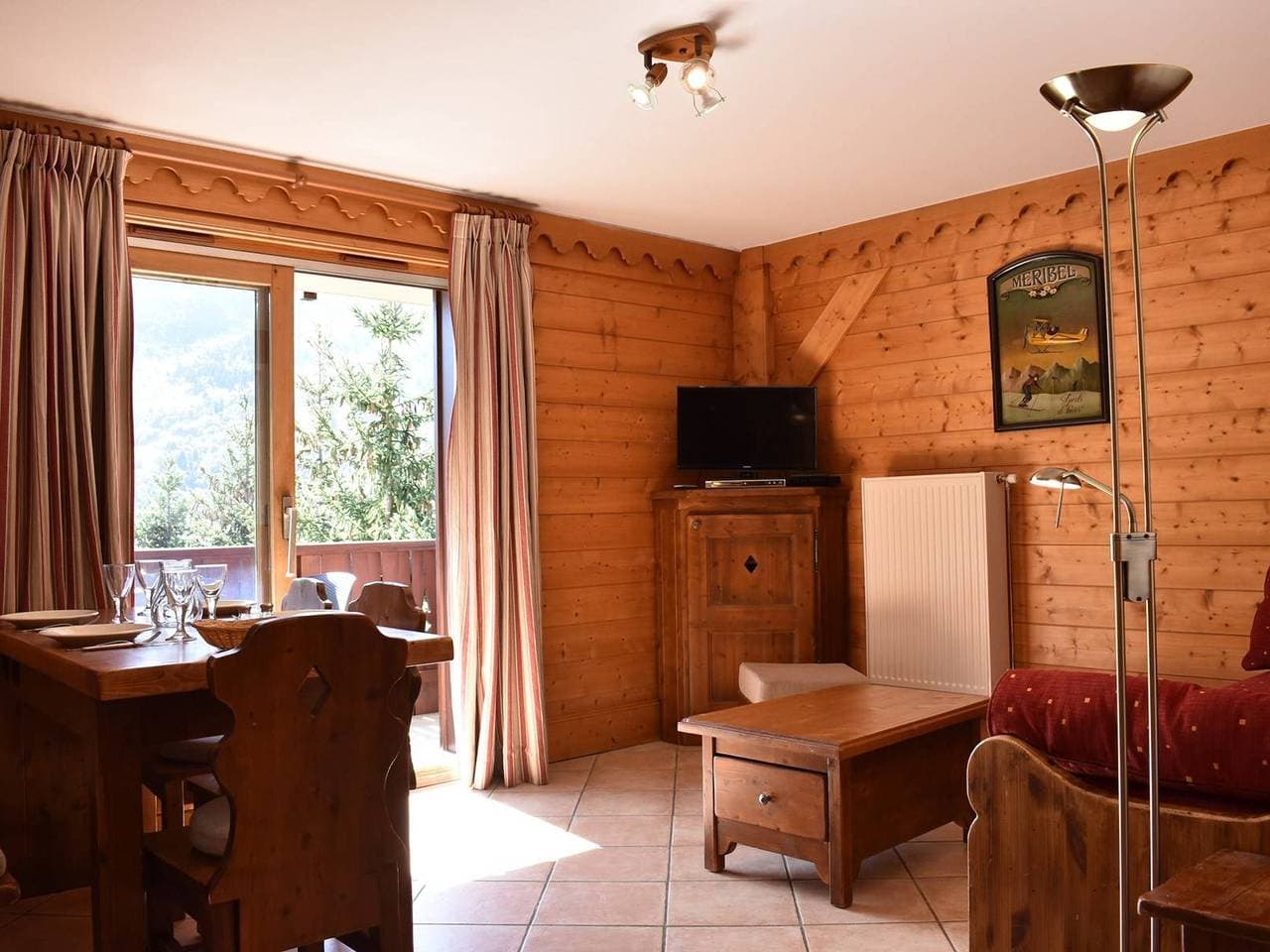 Appartement familial avec piscine, sauna, hammam - proche télésiège à Méribel Village 1