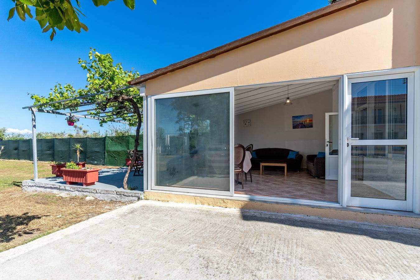 Foto 3 von 37: Ferienhaus „Saint Peter Bay - Erdgeschoss“ mit Gemeinschaftsterrasse, WLAN & Klimaanlage