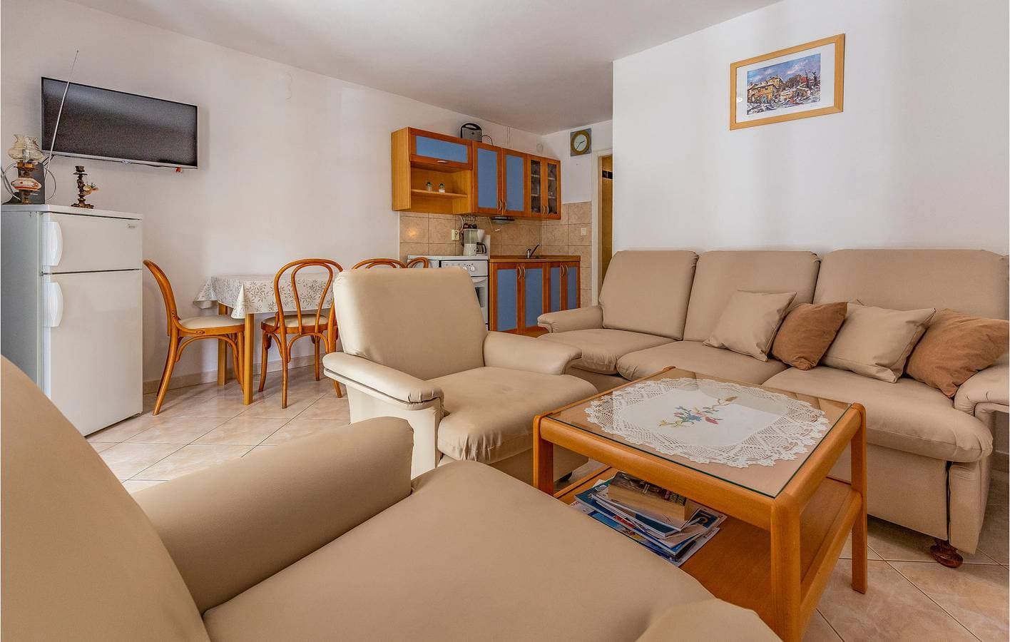 Foto 4 von 20: Gemütlich, 2 km zum Strand: Modernes Apartment mit Terrasse und Annehmlichkeiten