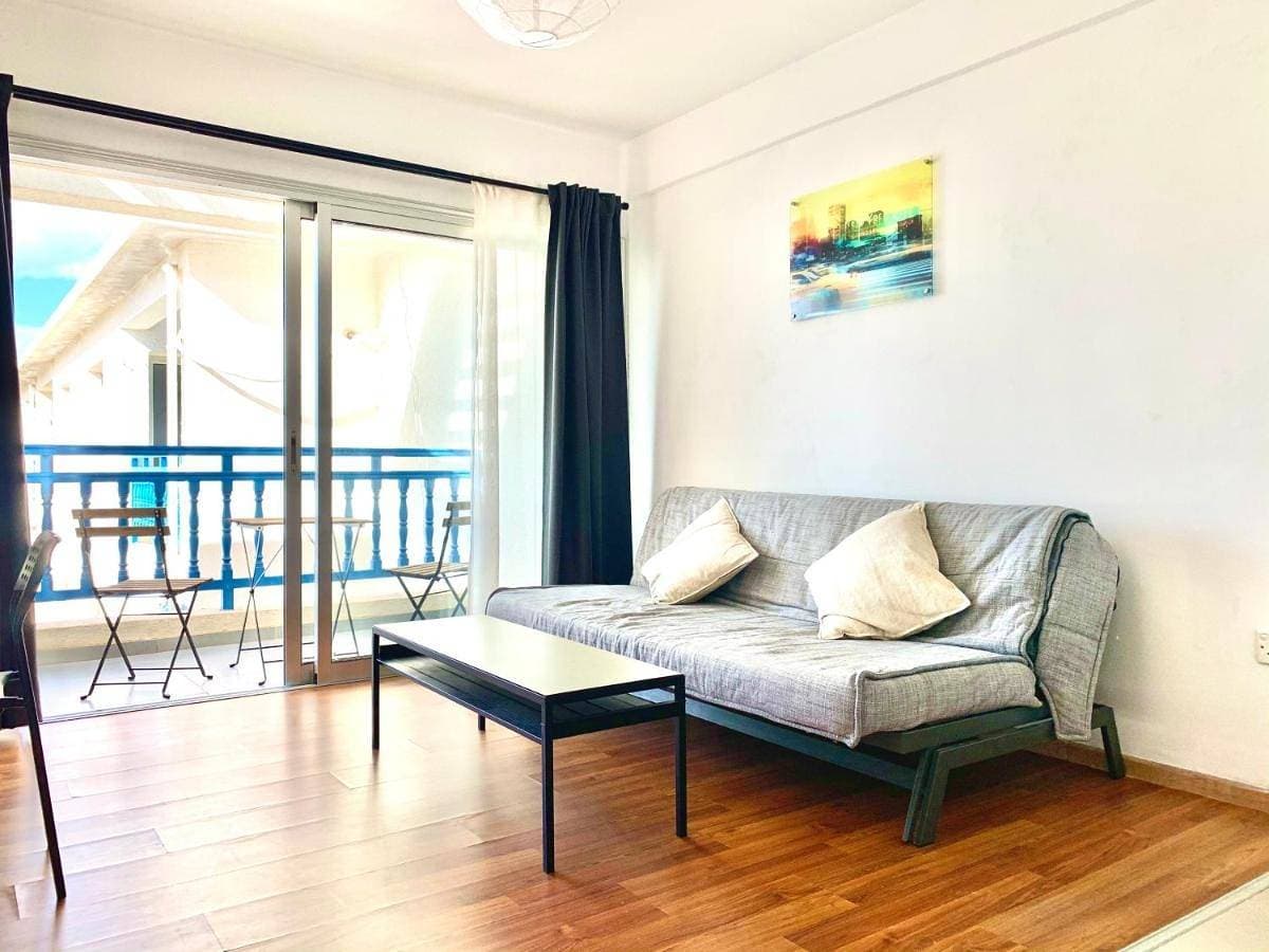 Foto 7 von 34: Ferienwohnung für 4 Personen mit Terrasse