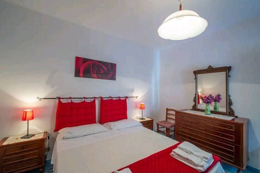 Foto 4 von 16: On the Amalfi Coast: Romantic House \"Bouganvillea\"