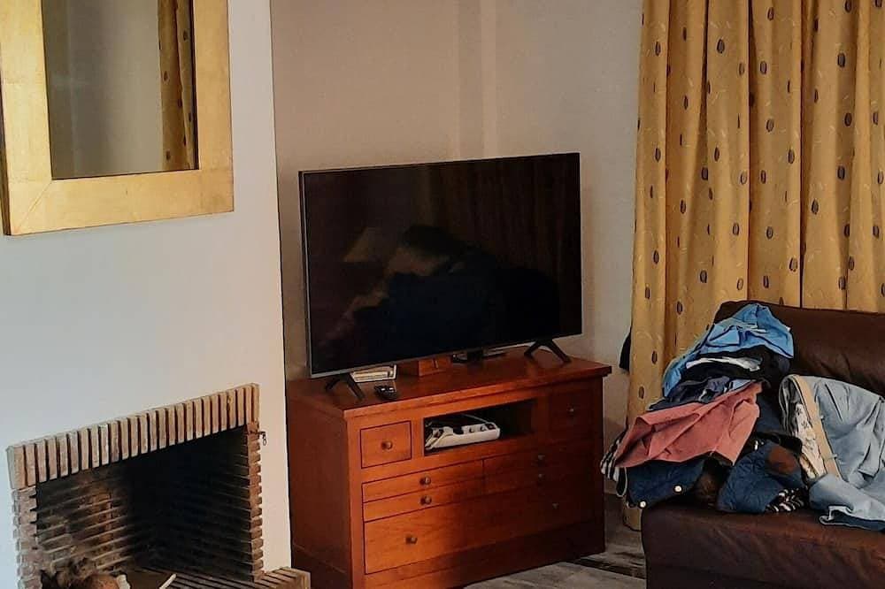 Foto 5 von 28: Gut ausgestattete 2 Schlafzimmer, 2 Badezimmer Apartment im Poolbereich