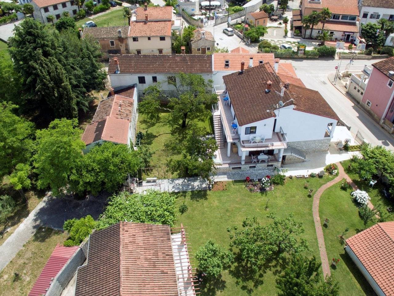 Foto 2 von 29: Studio mit Garten