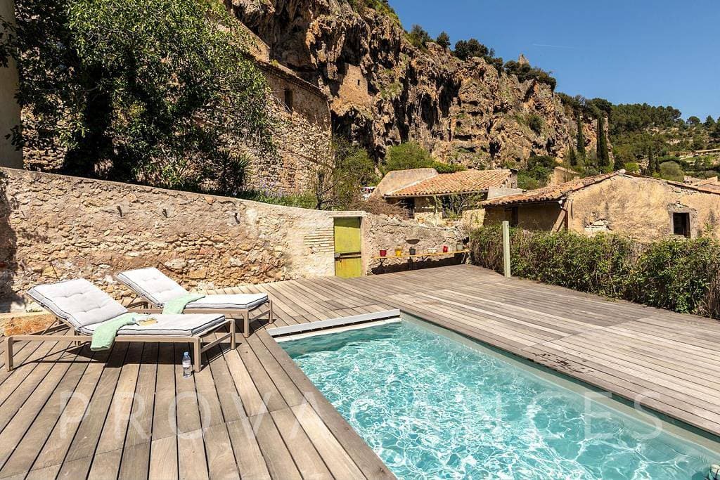 Schönes Stadthaus mit kleinem Pool im Herzen von Cotignac 1