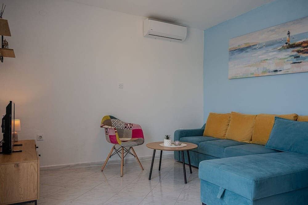 Foto 8 von 30: Seaside apartments with amazing ocean view / Terrace Apartment with ocean view