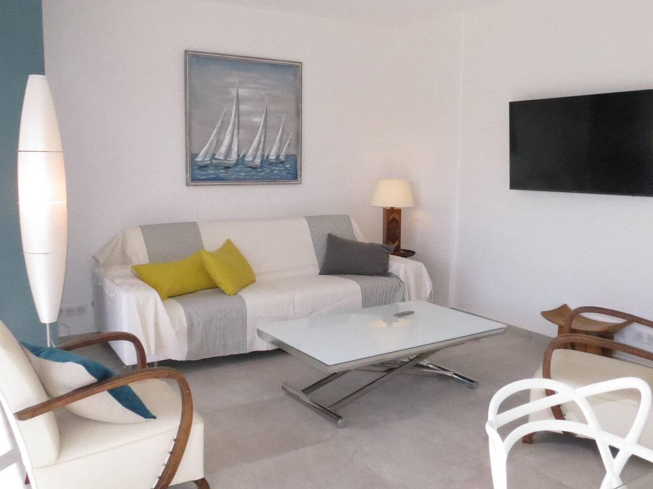 Foto 5 von 15: Renovierte 3-Zimmer-Wohnung mit Terrasse, Klimaanlage, WLAN und Garage in Sainte-Maxime