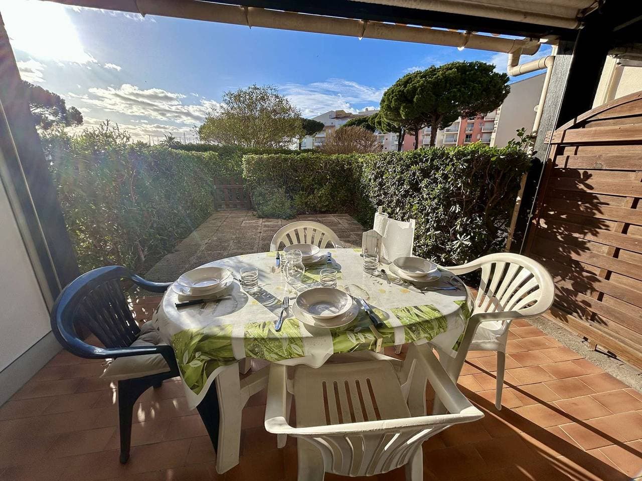 Studio für 4 Personen mit Pool, 600m vom Strand in Cap d'Agde, Parkplatz, Zentrale Lage 1