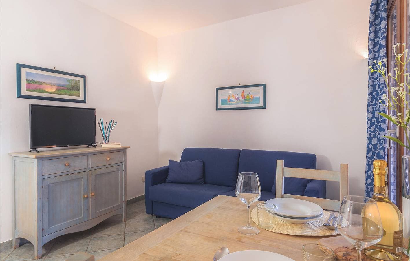 Foto 6 von 17: Gemütliches Strandapartment mit AC, Parkplatz, Küche, Pool und Internet - nur 2,5 km entfernt!