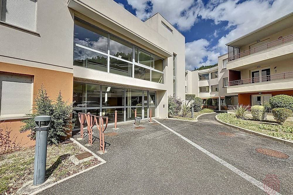 Foto 13 von 22: Gemütliche 2-Zimmer-Wohnung mit Terrasse, WLAN und Parkplatz, 500 m zum Stadtzentrum & Thermen