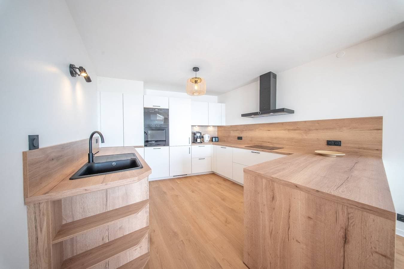 Foto 11 von 36: Ferienwohnung für 4 Personen mit Balkon