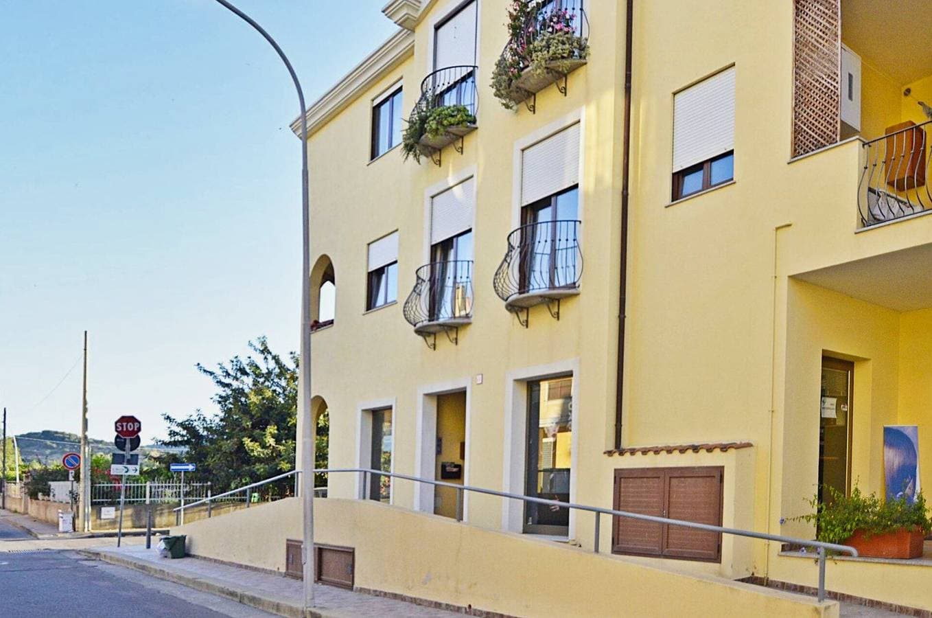 Foto 2 von 13: Ferienwohnung für 4 Personen mit Terrasse
