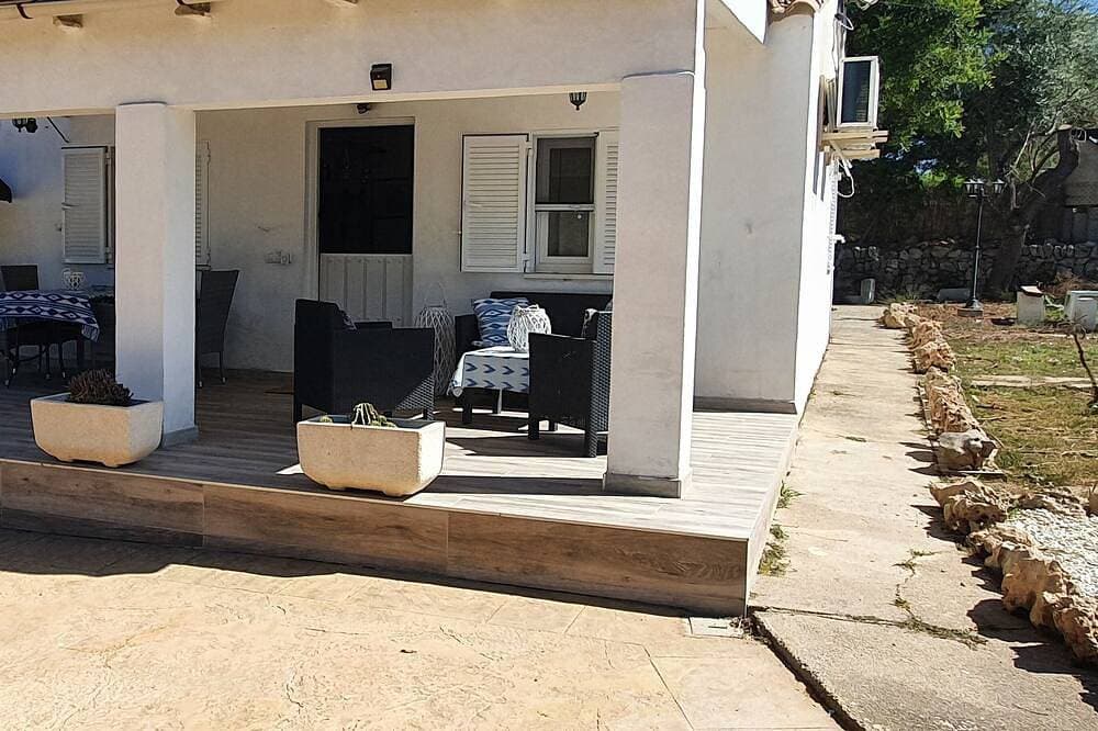 Foto 13 von 30: Rustikales Haus mit 2 Schlafzimmern privatem Pool Grill in ruhiger Lage