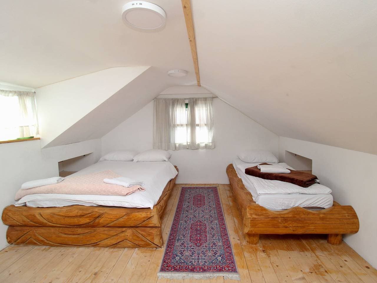 Foto 4 von 12: Ethno Village Dolina Mira - Two Bedroom Holiday Home (Romanija)