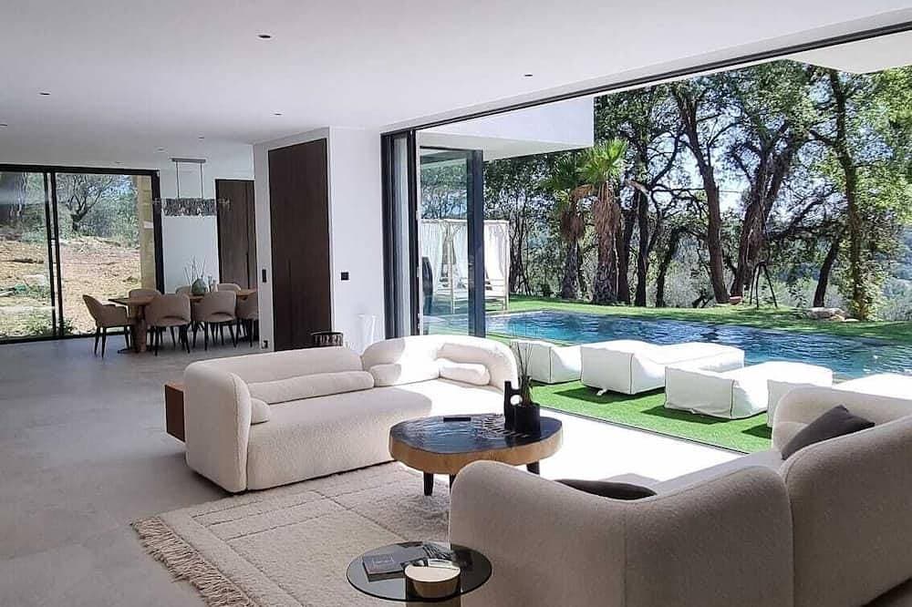 Foto 9 von 22: Villa d Architecte Neuve d Environ 310 m2 Située Dans un Domaine Sécurisé