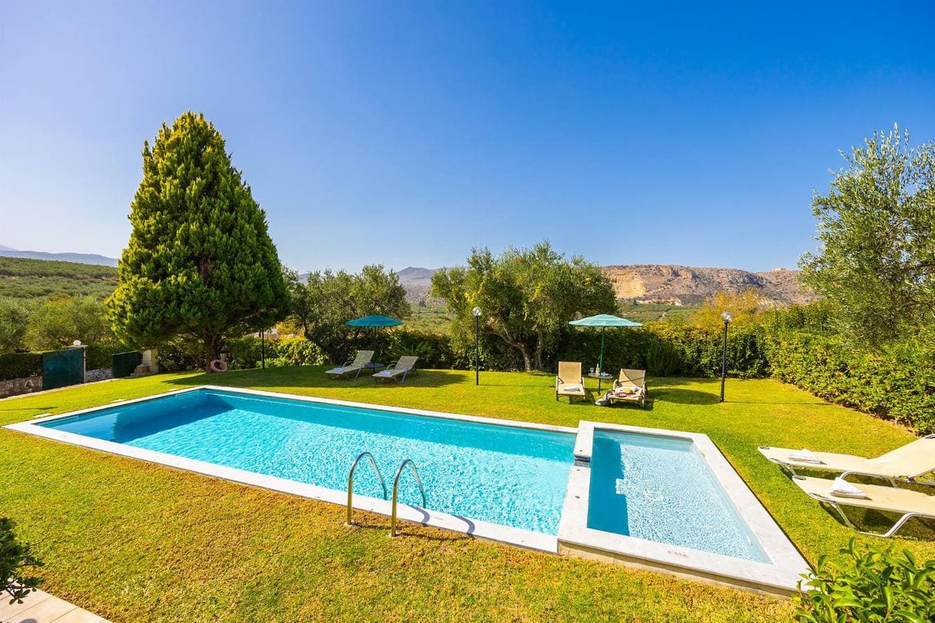 Foto 5 von 33: Villa für 6 Personen mit Garten