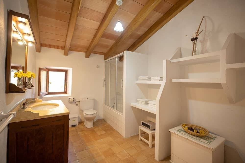 Foto 5 von 28: Ca'n Ferru. Altes Haus in Biniaraix Blick auf das Tal renoviert