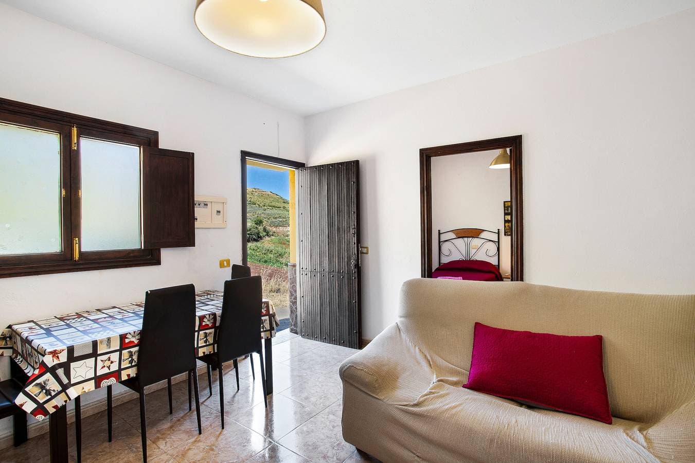 Foto 2 von 24: Ferienwohnung 'Villa Palomino' mit Bergblick, privater Terrasse und WLAN