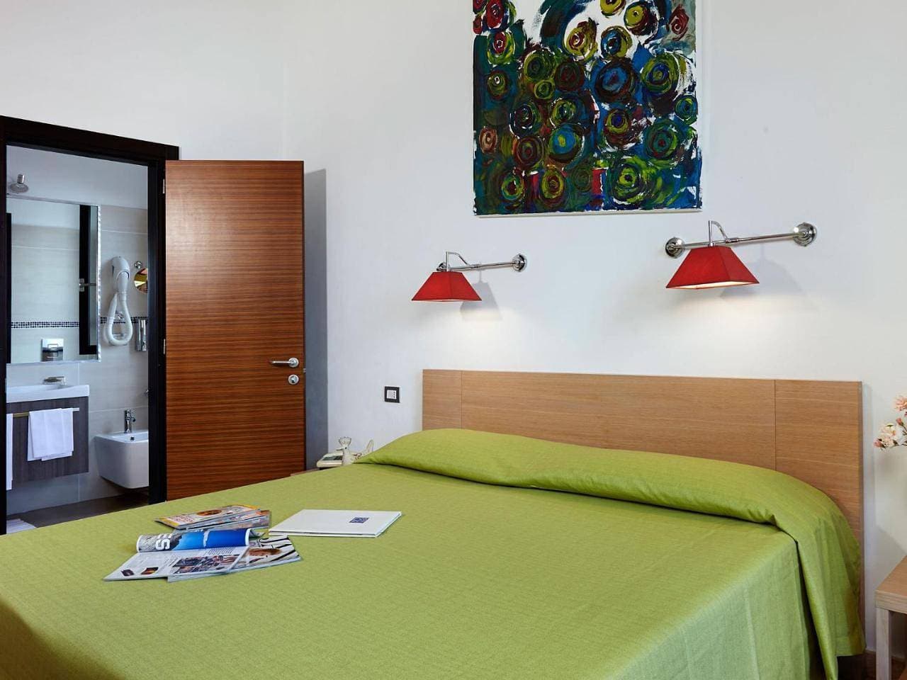 Foto 7 von 8: Standard Double or Twin Room