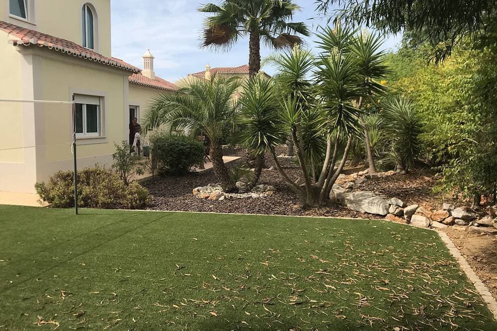 Foto 12 von 29: Luxuriöse Villa, privater beheizter Pool, Klimaanlage, WLAN, sichere geschlossene Gärten