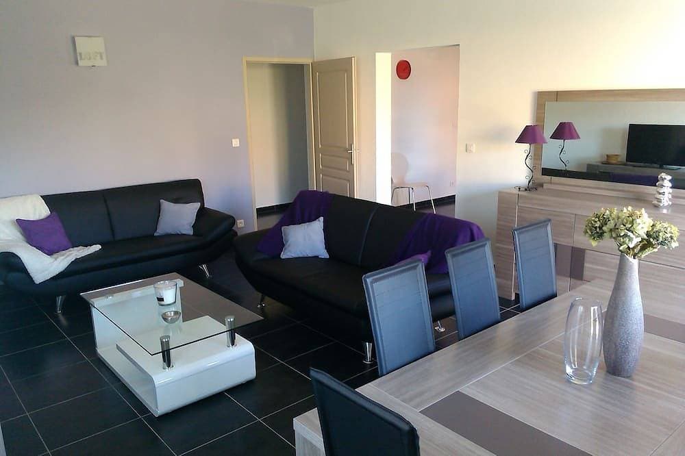 Foto 11 von 21: T3 - Ground floor - With swimming pool - Classification 5 * furnished accommodation