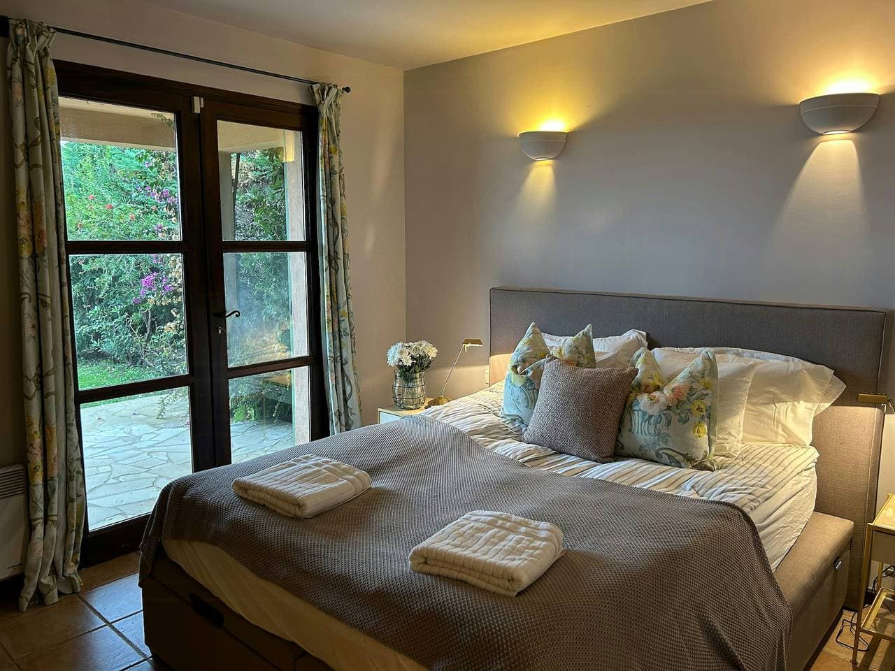 Foto 9 von 28: Villa mit Meerblick und Pool in der Nähe von Valbonne