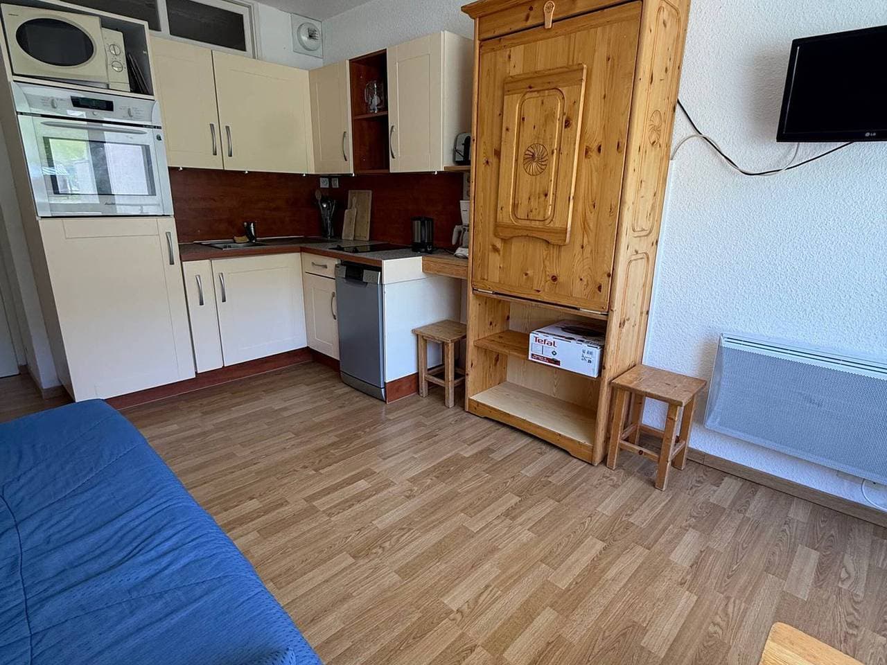 Foto 3 von 10: Studio mit Kabine direkt an der Piste mit Balkon, 4 Betten